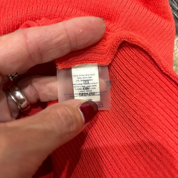 Title Nine Large Sweater V-neck Pullover - Picture 9 of 11